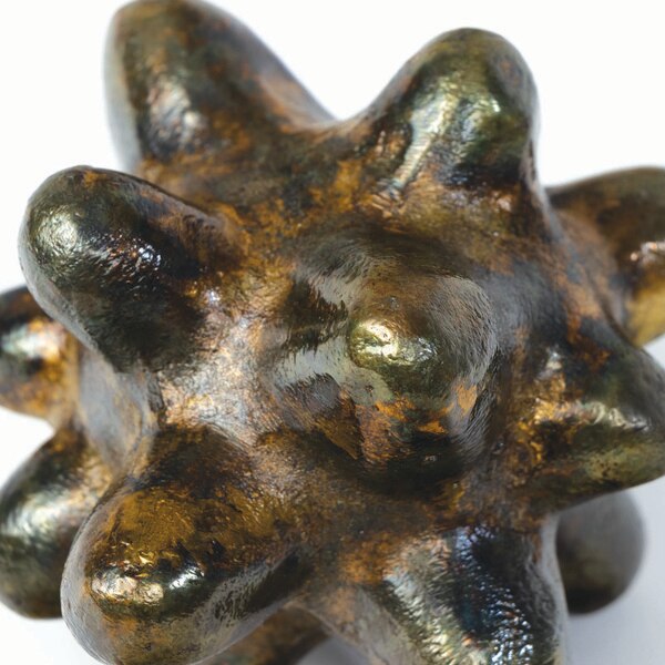 Amor Metal Objet Small (Brass) Macro 3